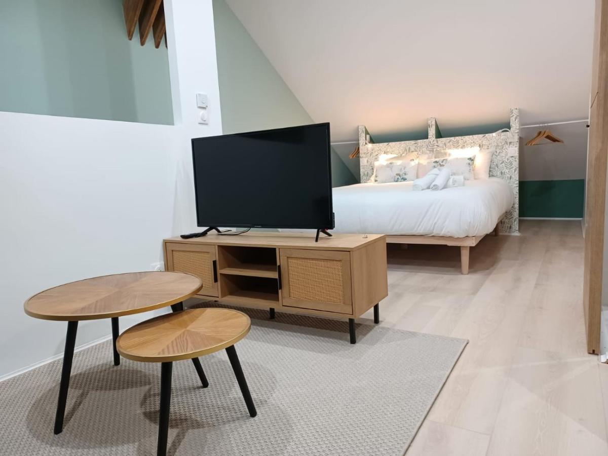 Апартаменты #Seasons. 2' From Av Champagne. Design Cocoonig. New Эперне Экстерьер фото