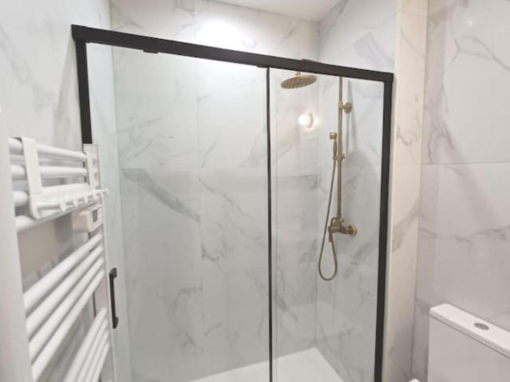 Апартаменты #Seasons. 2' From Av Champagne. Design Cocoonig. New Эперне Экстерьер фото